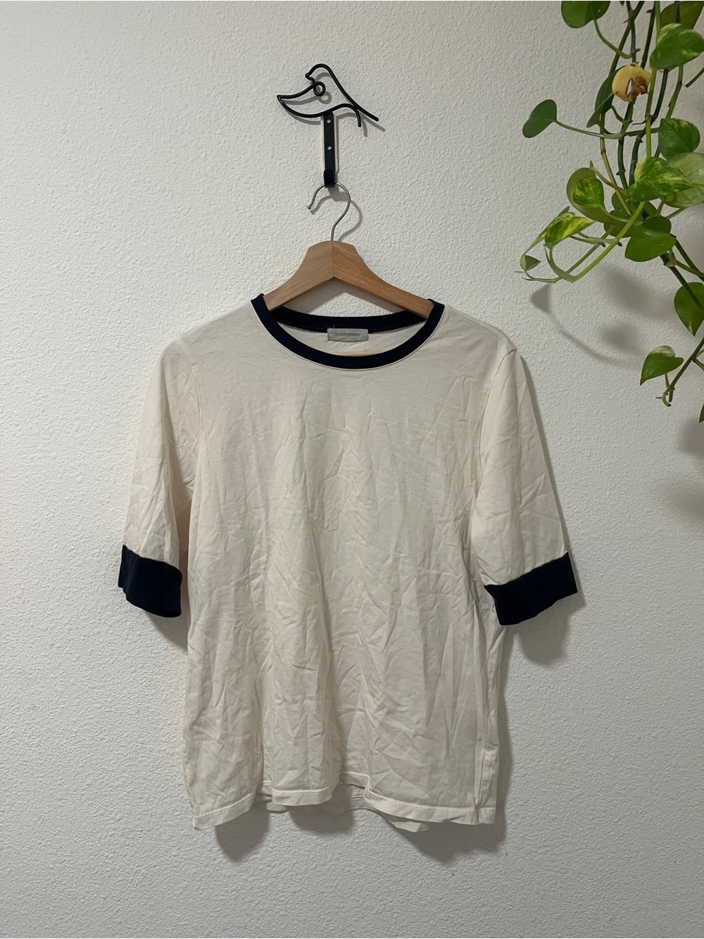 Outerknown Women’s White Short-Sleeve T-Shirt with Navy Trim sz M